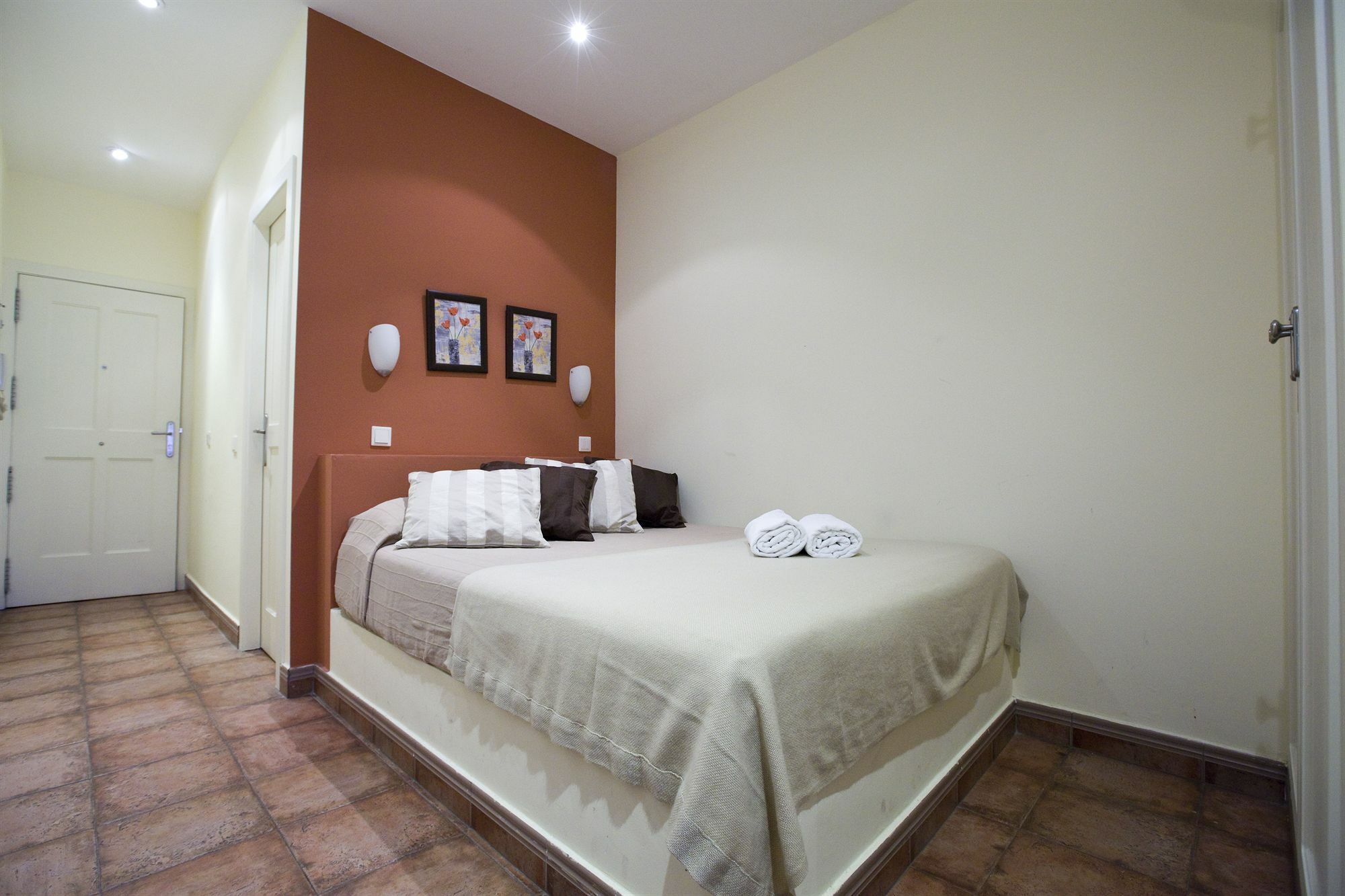 Apartamento Tirso De Molina Madrid Exterior foto